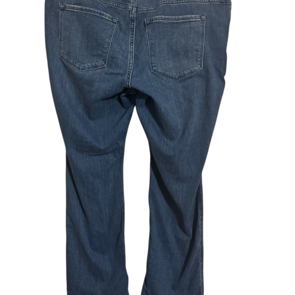 Old Navy WOW MID RISE Boot Cut Jeans SIZE: 18 - Picture 3 of 8